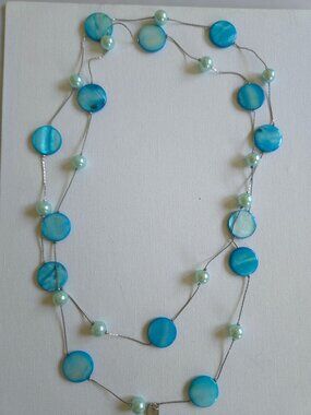 Caracol Long Multi-Strand Blue Mother of Pearl necklace